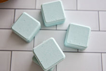 Load image into Gallery viewer, Lowcountry Shower Steamer